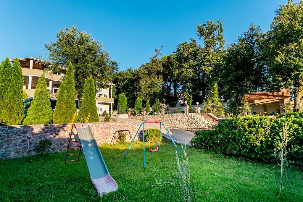 Villa Besha ヘルツェグ・ノヴィ エクステリア 写真